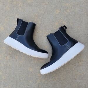 FitFlop Women's F Mode Contrast Stitch Flatform Chelsea Boots Black Size 9